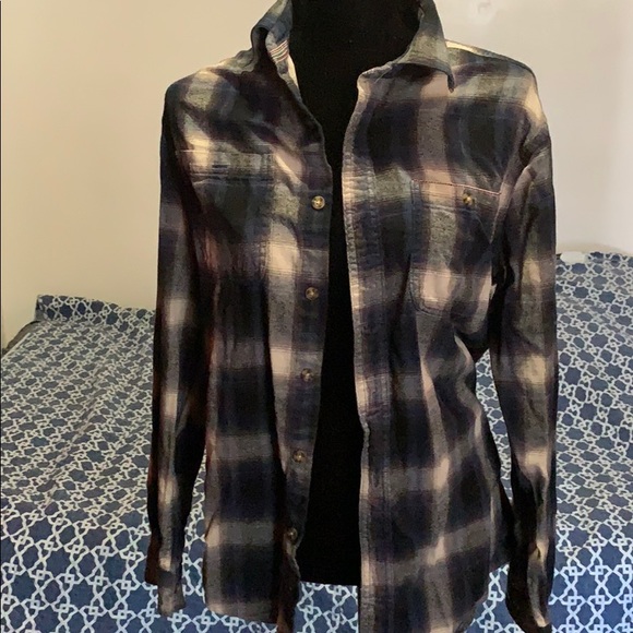 Flannel - Picture 3 of 4
